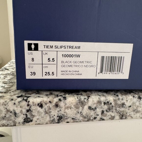 Size 8 TIEM Slipstream Black Geometric - Picture 3 of 3